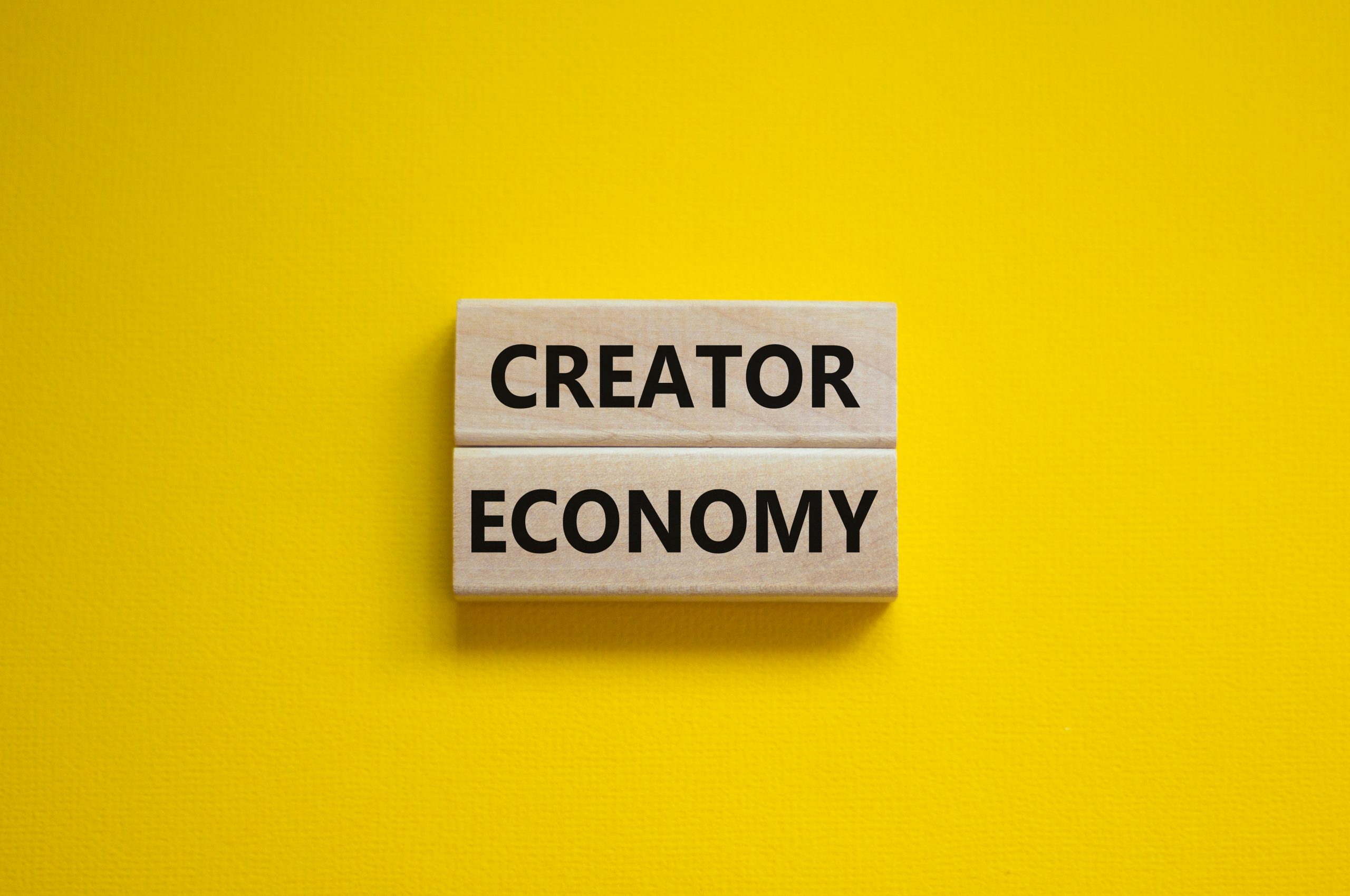 Onlyfans And The Creator Economy - 7hpwjm7